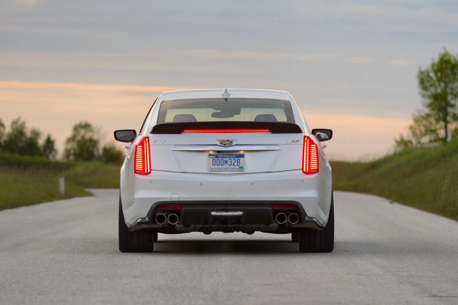  Cadillac CTS-V 2016 года  (NA) (фото 16 из 34)